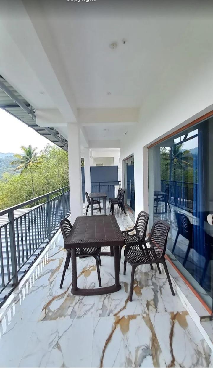 מונאר Mount Mist Villa מראה חיצוני תמונה